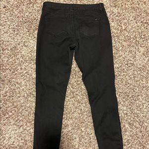 Black JLo skinny Jean - size 6